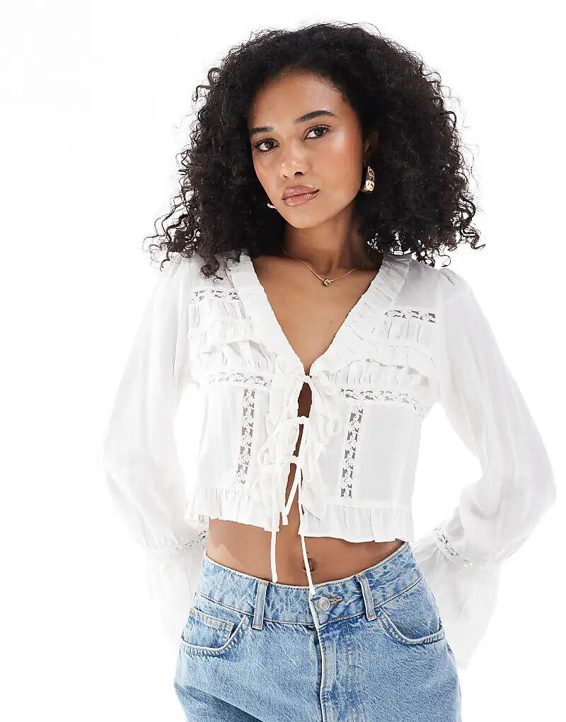 

Укороченная блузка New Look с завязкой белого цвета