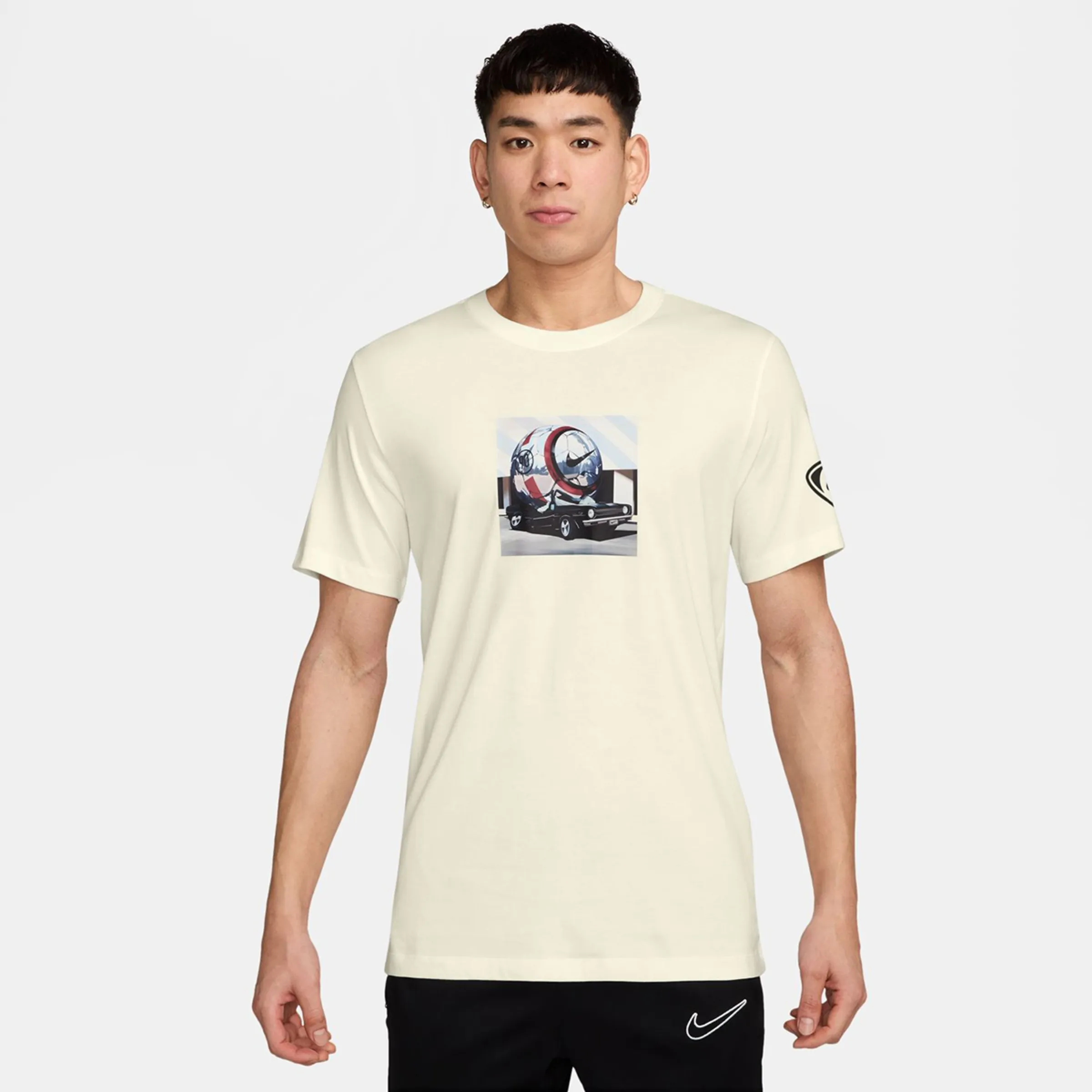 

Футболка мужская Tee Total 90 Nike, белый