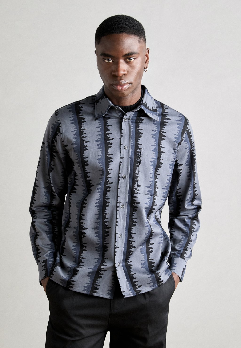 

Рубашка SHORELINE SHIRT Makia, темно-синий
