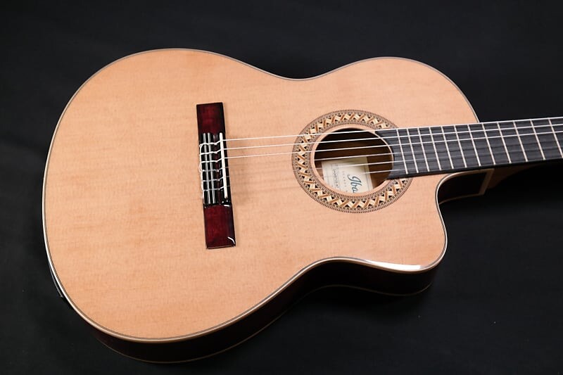

Акустическая гитара Ibanez GA34STCENT Natural High Gloss 092
