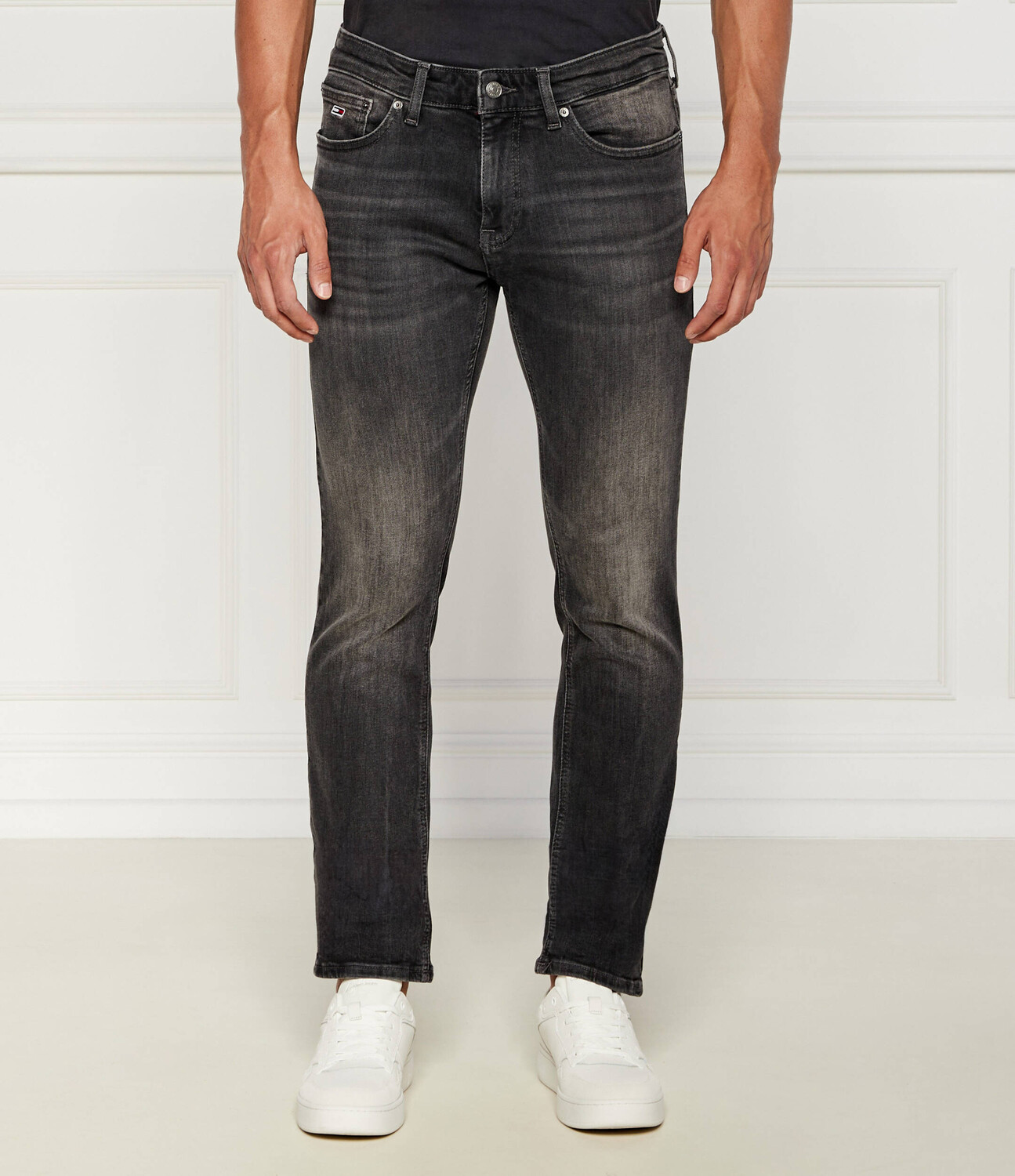 

Джинсы Tommy Jeans Scanton Slim Fit, серый