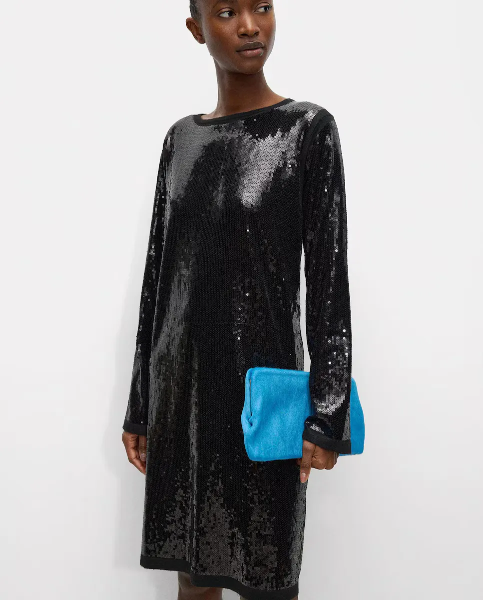 

Короткое платье с длинными рукавами и пайетками Parfois, черный