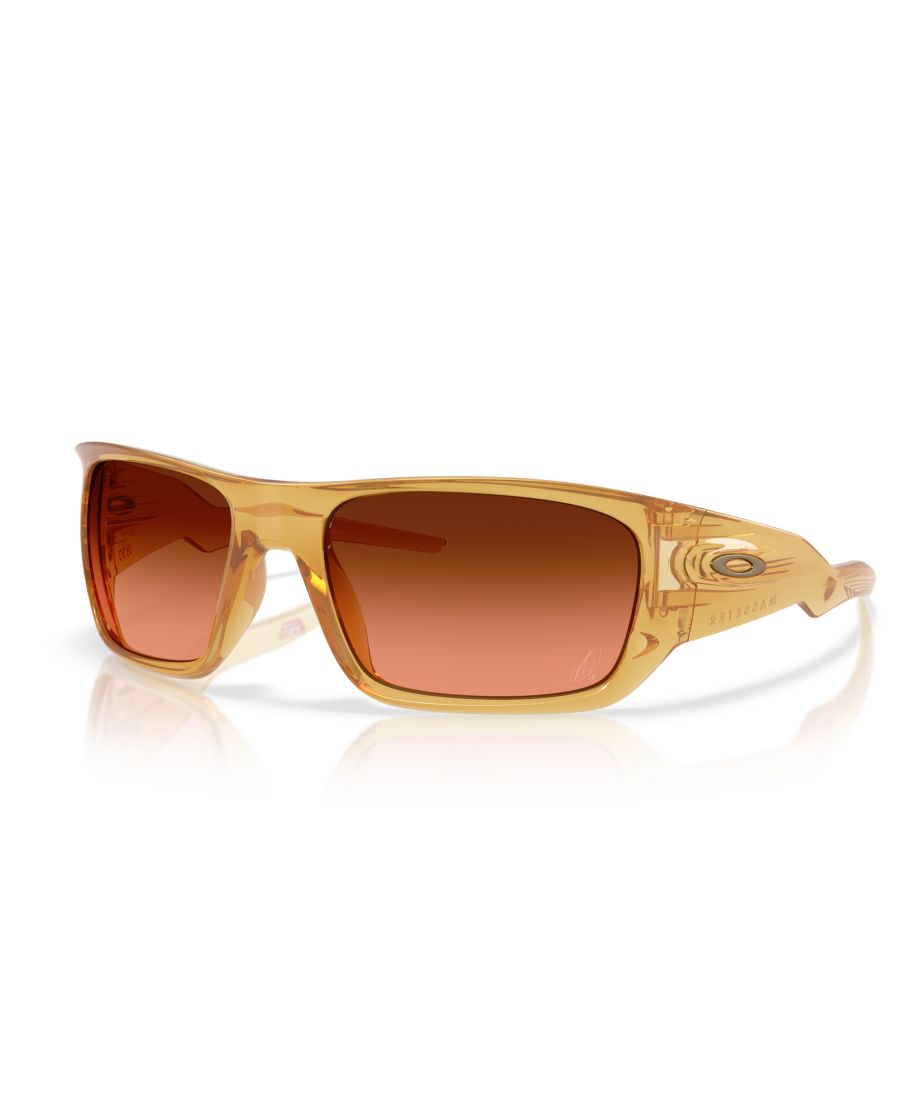 

Мужские солнцезащитные очки Alexia Putellas Signature Series Masseter, OO9486 Oakley, Translucent Light Curry