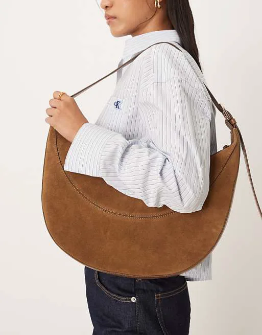 

Светло-коричневая замшевая сумка через плечо Accessorize