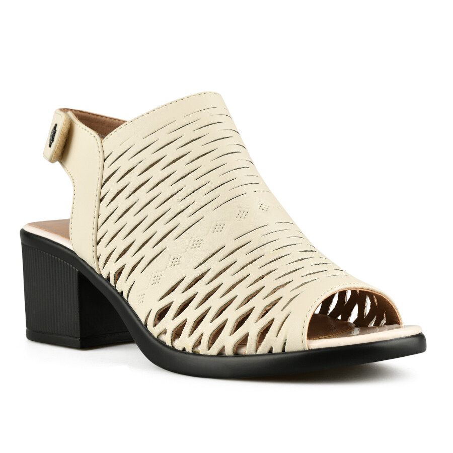 

Женские повседневные босоножки бежевого цвета Tendenz