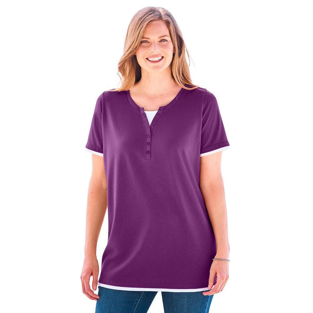 

Женщина в женской многослойной футболке больших размеров Woman Within, цвет Plum Purple