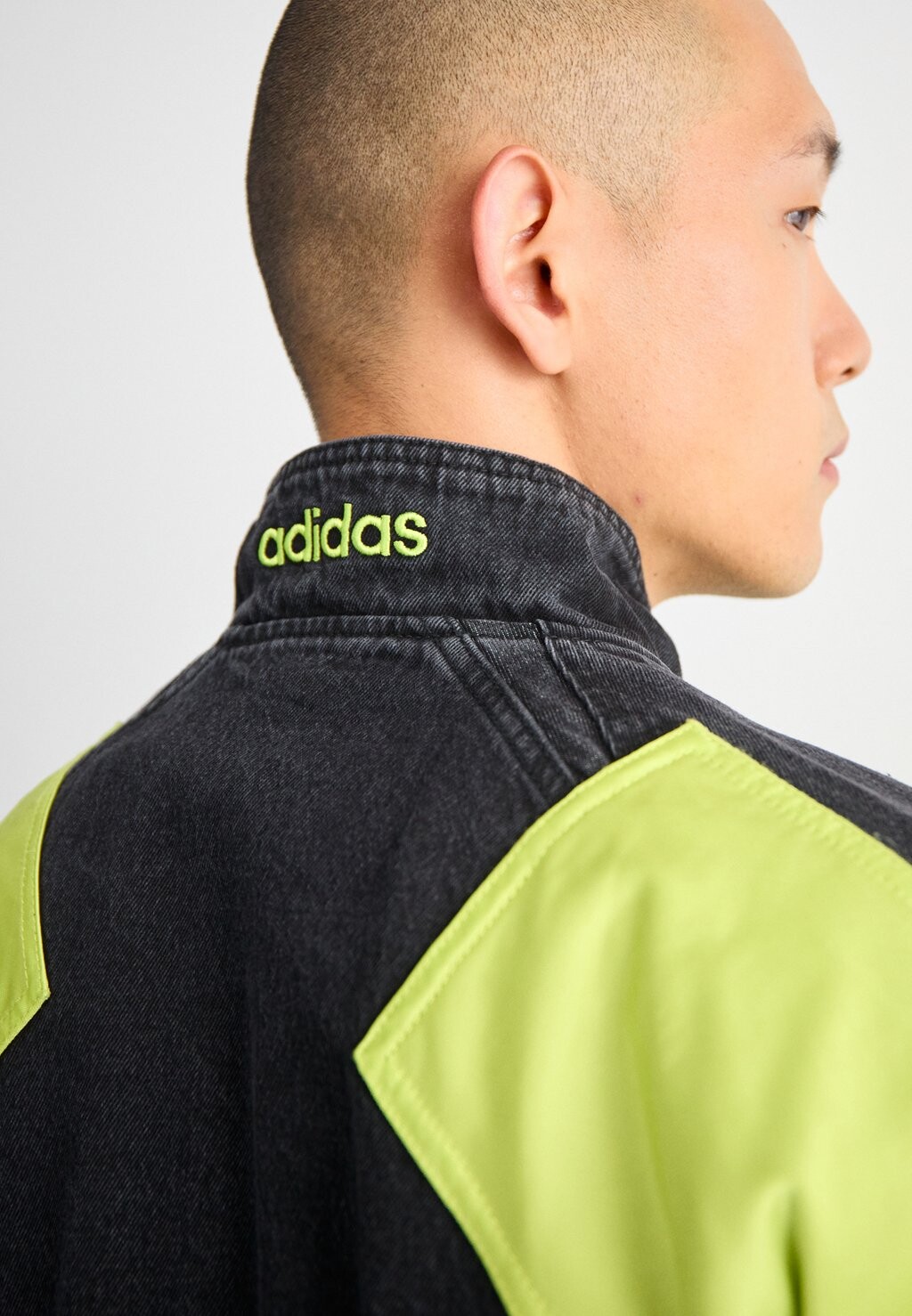 

Джинсовая куртка MOTO adidas Originals, черный