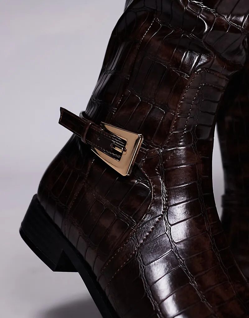 Сапоги Public Desire Mackie с пряжкой из коричневой крокодиловой кожи — фото 2