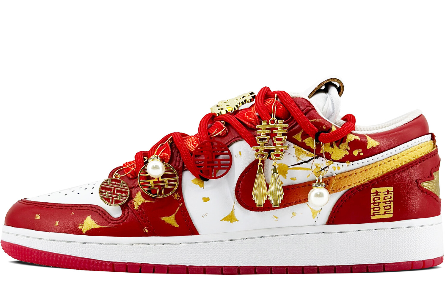 

Кроссовки Air Jordan 1 Vintage Basketball Shoes Women's Low-top Red/white/gold, красный