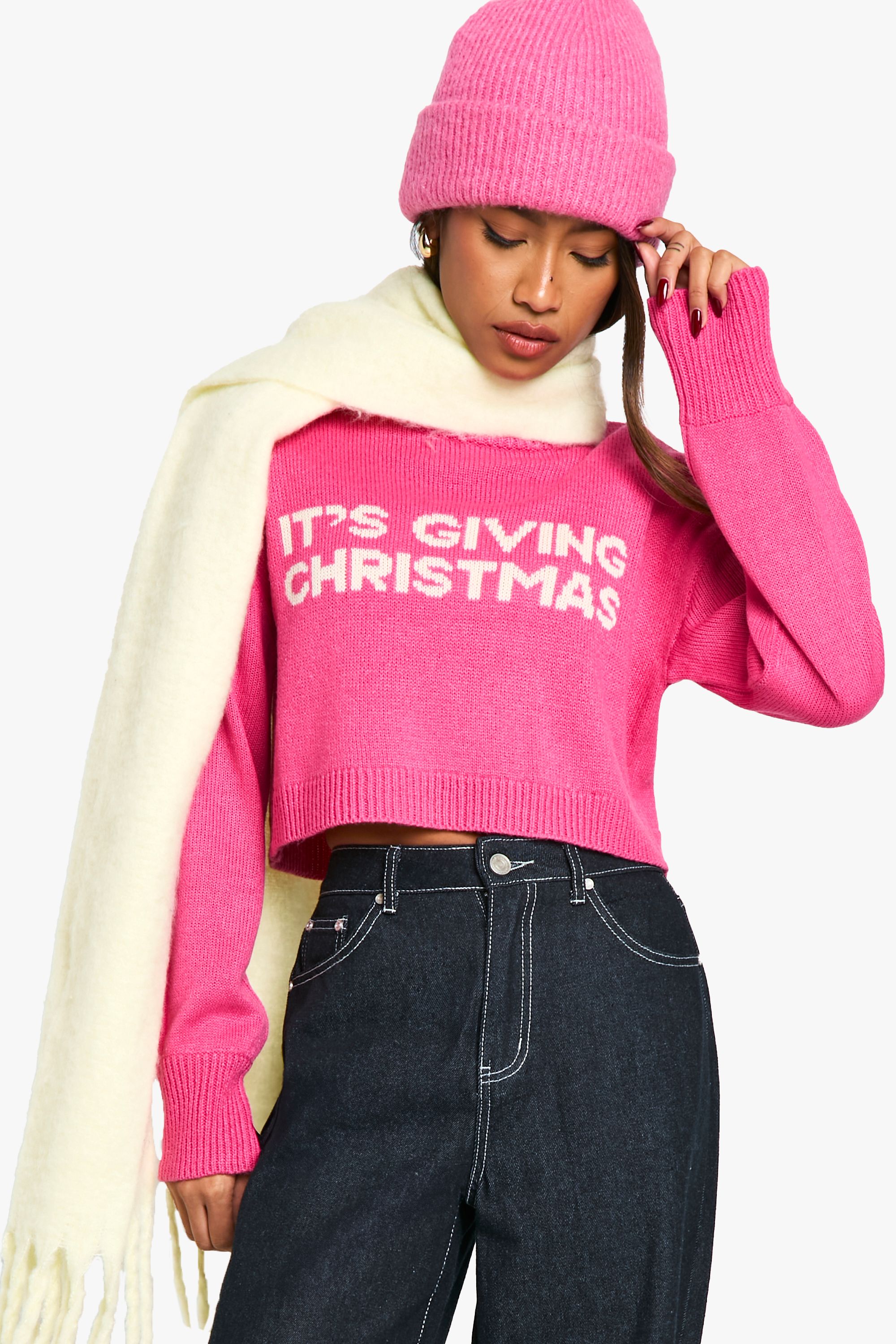 

Укороченный джемпер с надписью It's Giving Christmas Boohoo, розовый