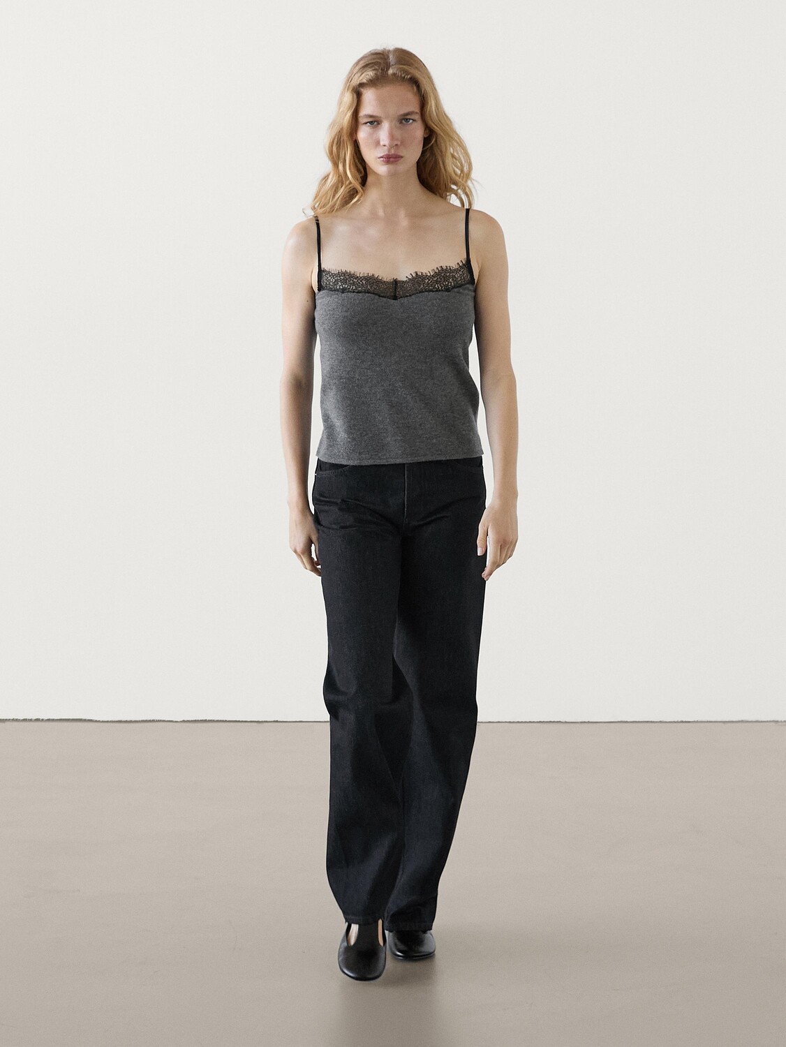 

Топ-Комбинезон с кружевной отделкой Massimo Dutti, серый