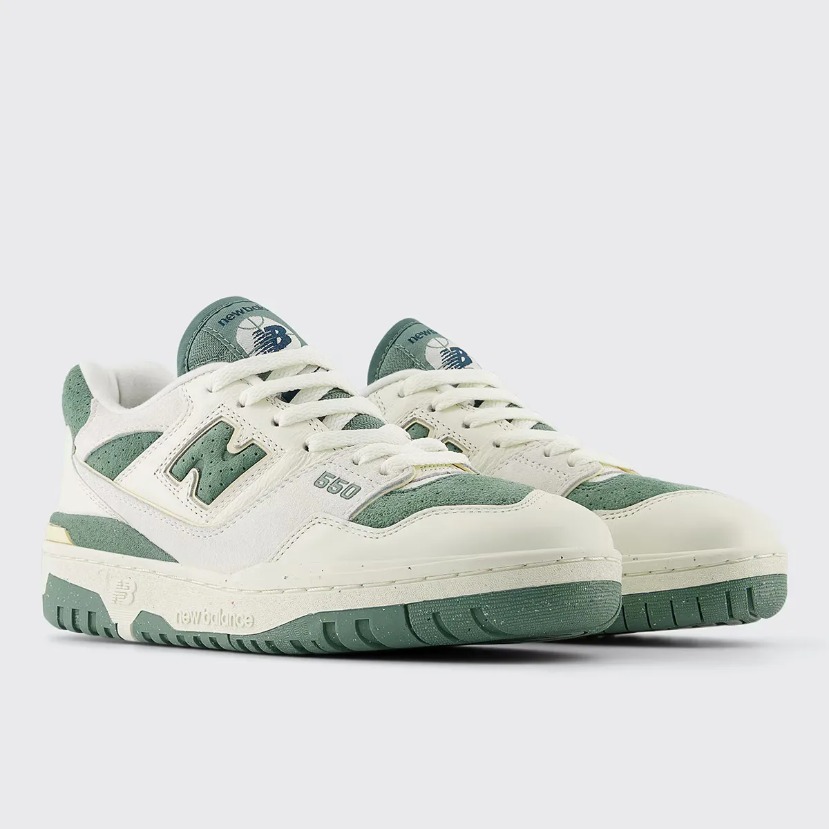 Женские повседневные кроссовки New Balance BBW550PE, белый/зеленый — фото 2