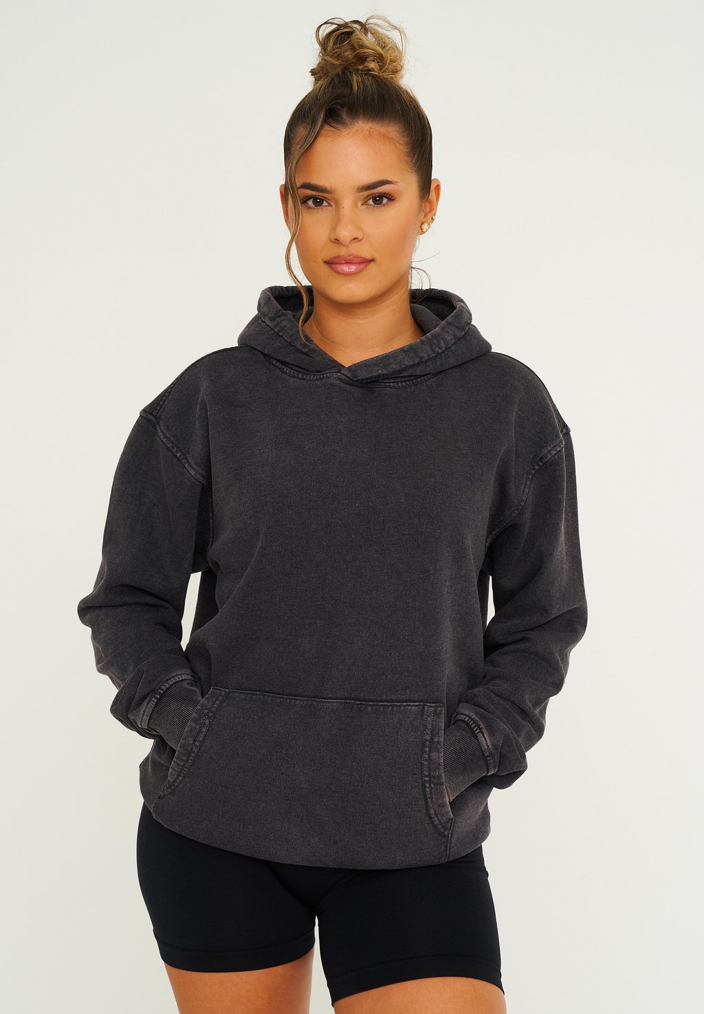 

Толстовка с капюшоном OVERSIZE HOODIE TEMIR One Redox, черный