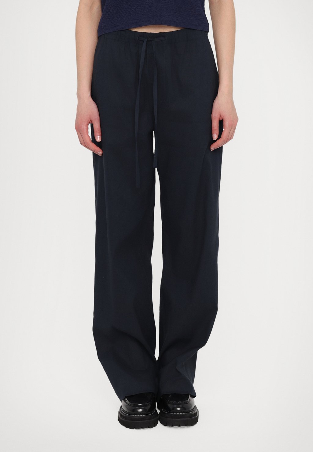 

Брюки LOGAN BEACH PANT rag & bone, темно-синий