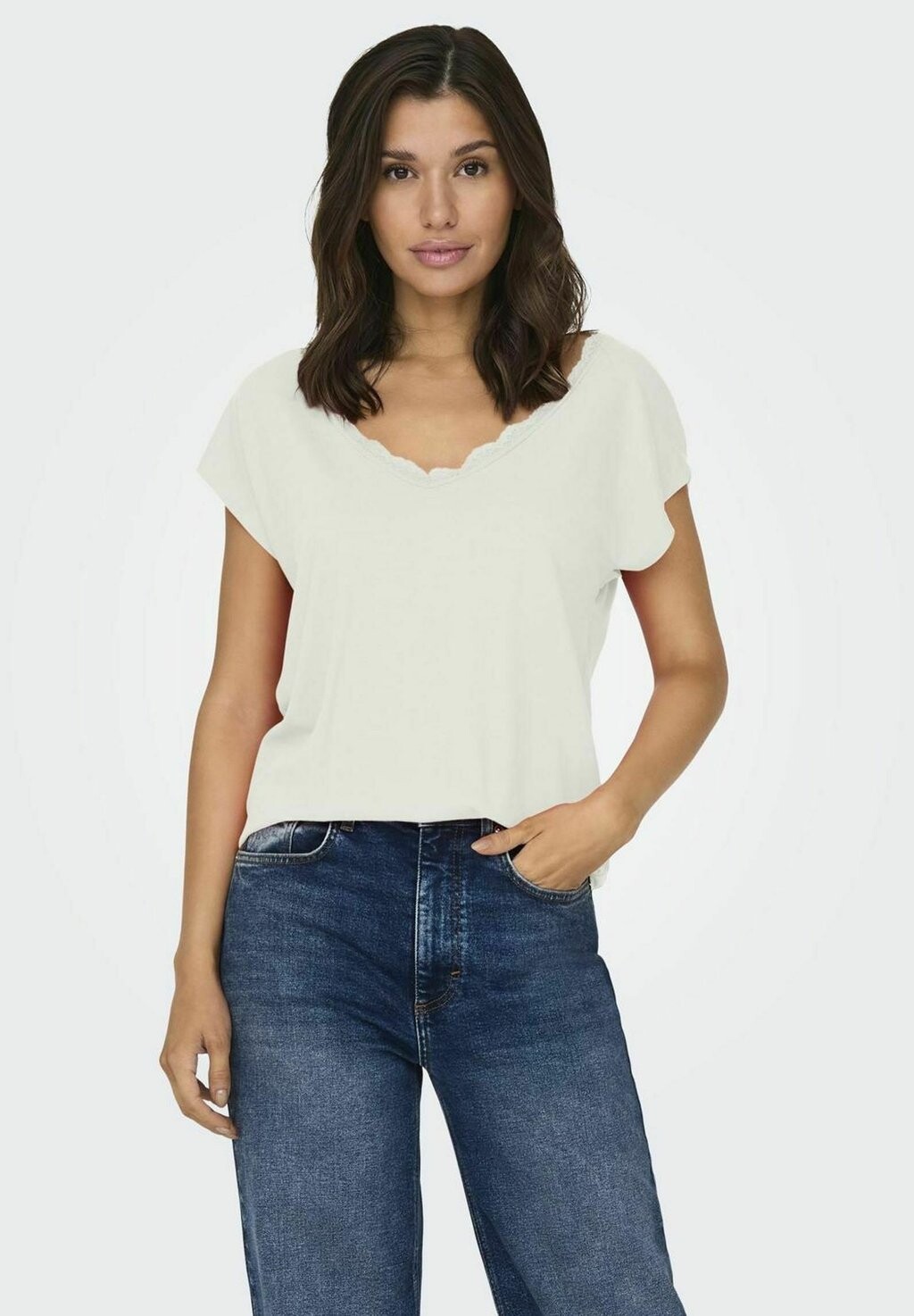 

Базовая футболка ONLY, кремовый