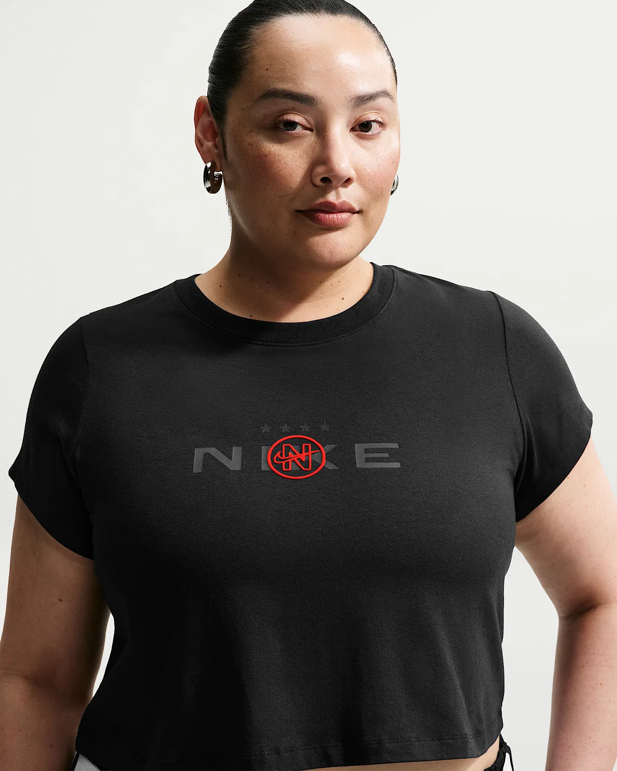 Женская укороченная футболка Slim (Plus Size) Nike Sportswear Chill Knit, Black/Light Crimson