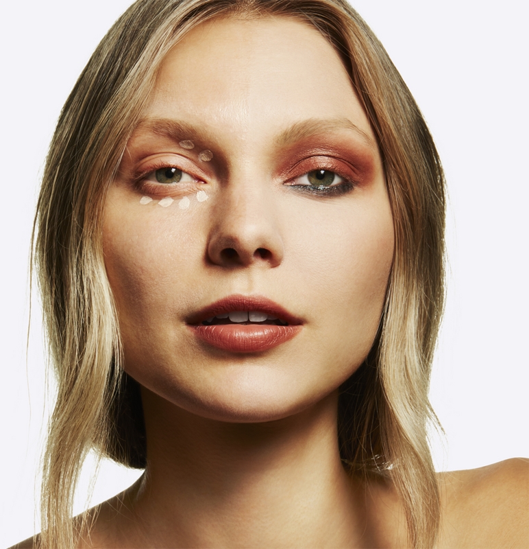 Жидкий консилер Pro Longwear Conseller Mac Cosmetics, atspalvis nc15 9 мл — фото 4