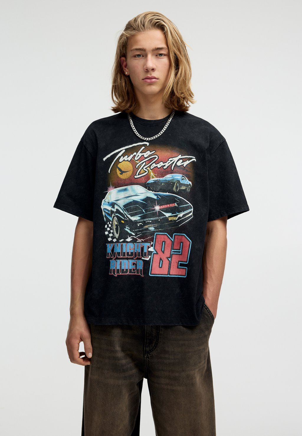 

Футболка с принтом KNIGHT RIDER PULL&BEAR, черный