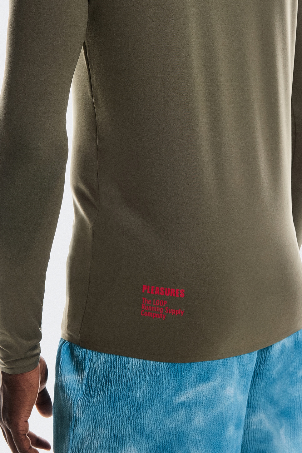 

Футболка x Pleasures & The Loop Long-Tee On, Olive