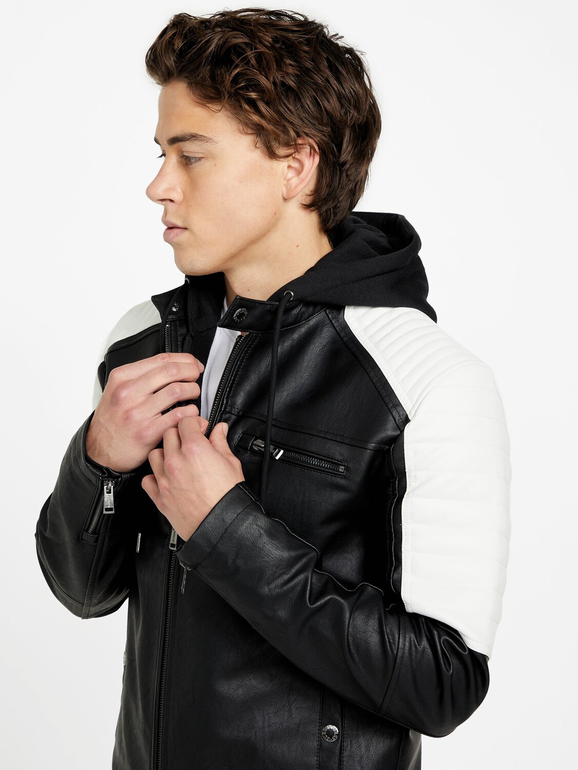 

Мото куртка David с капюшоном Guess Factory, цвет Jet Black Multi