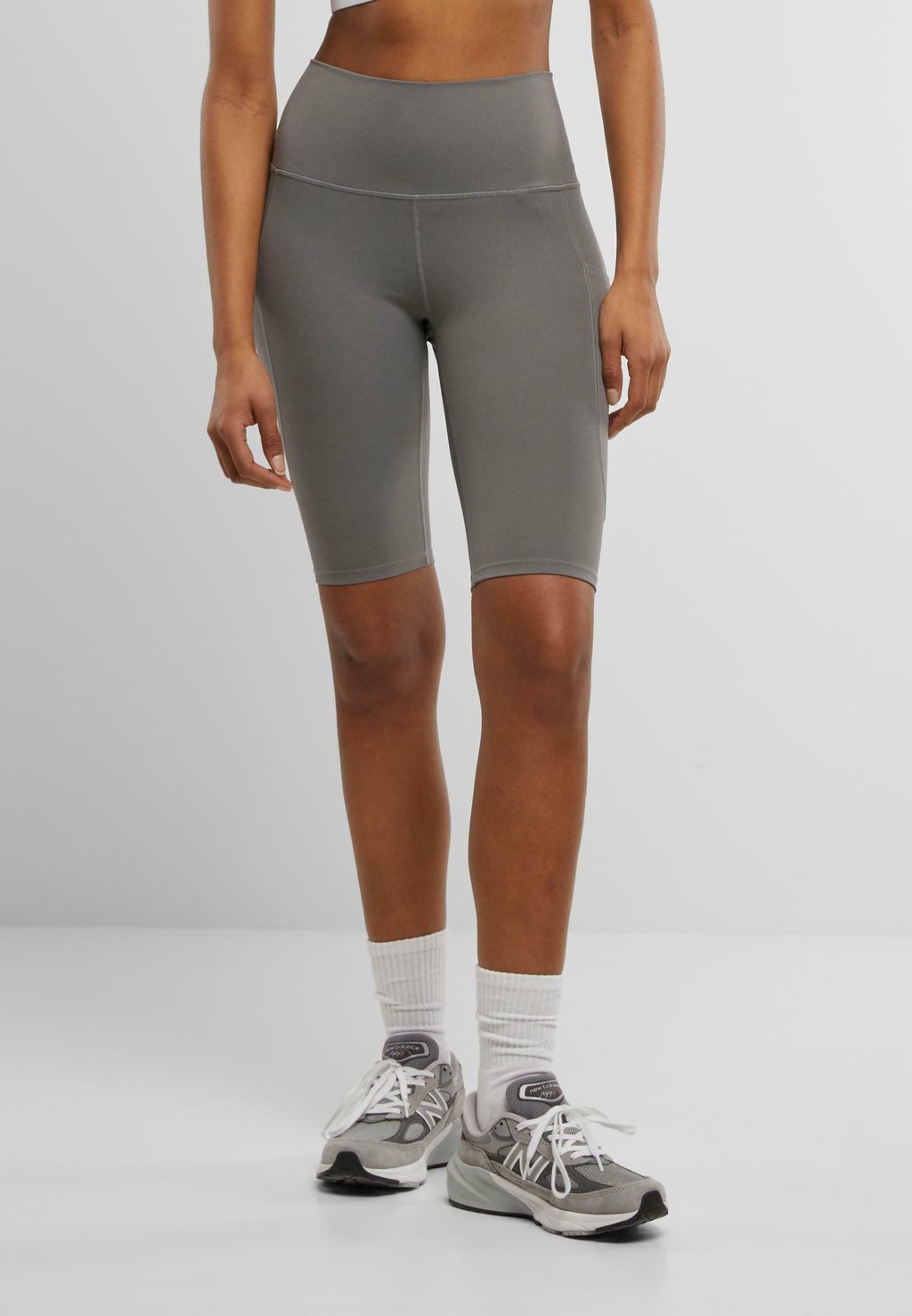

Шорты Leggings - Trousers Urban Classics, серый