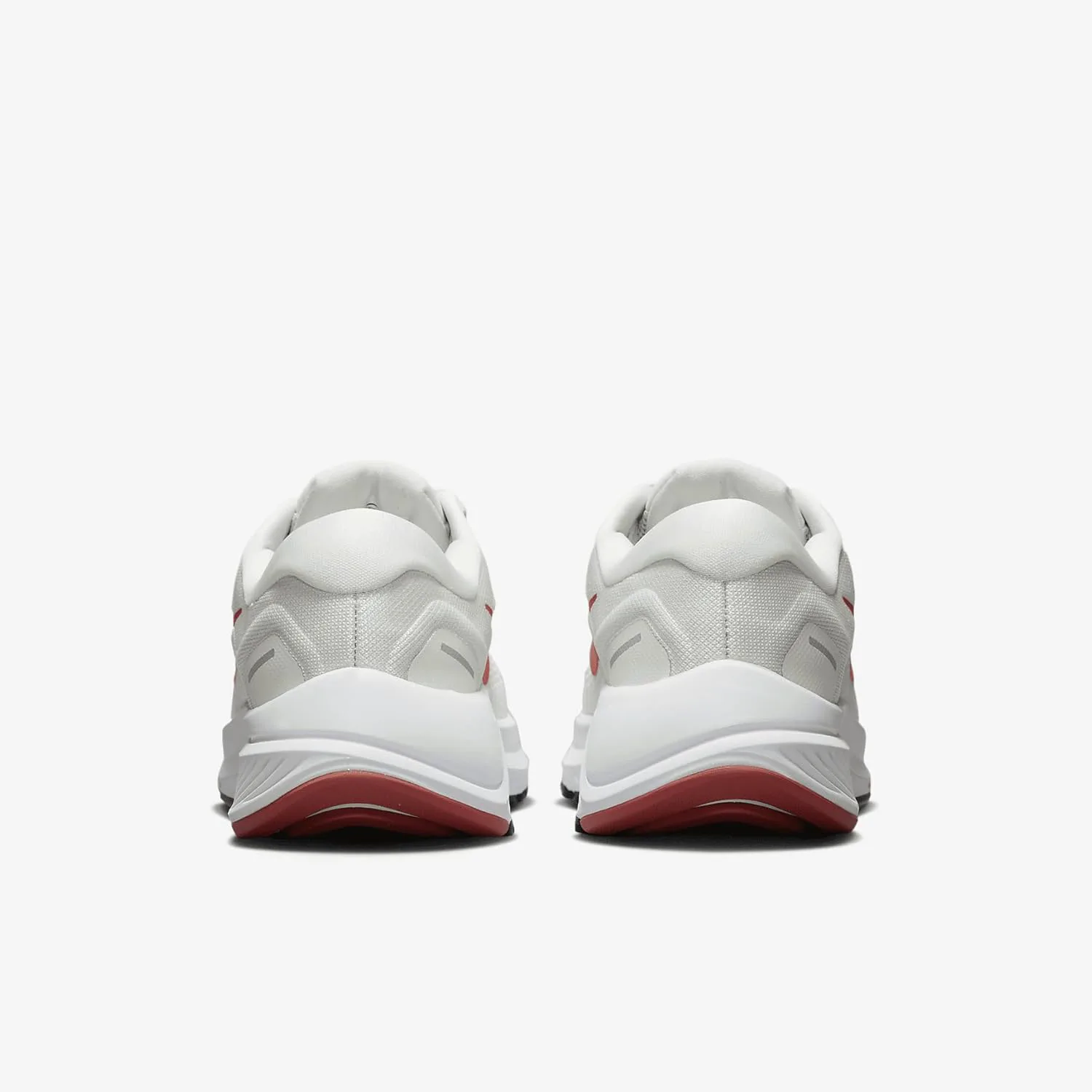 

Nike Mens X Union La Corte, платиновый