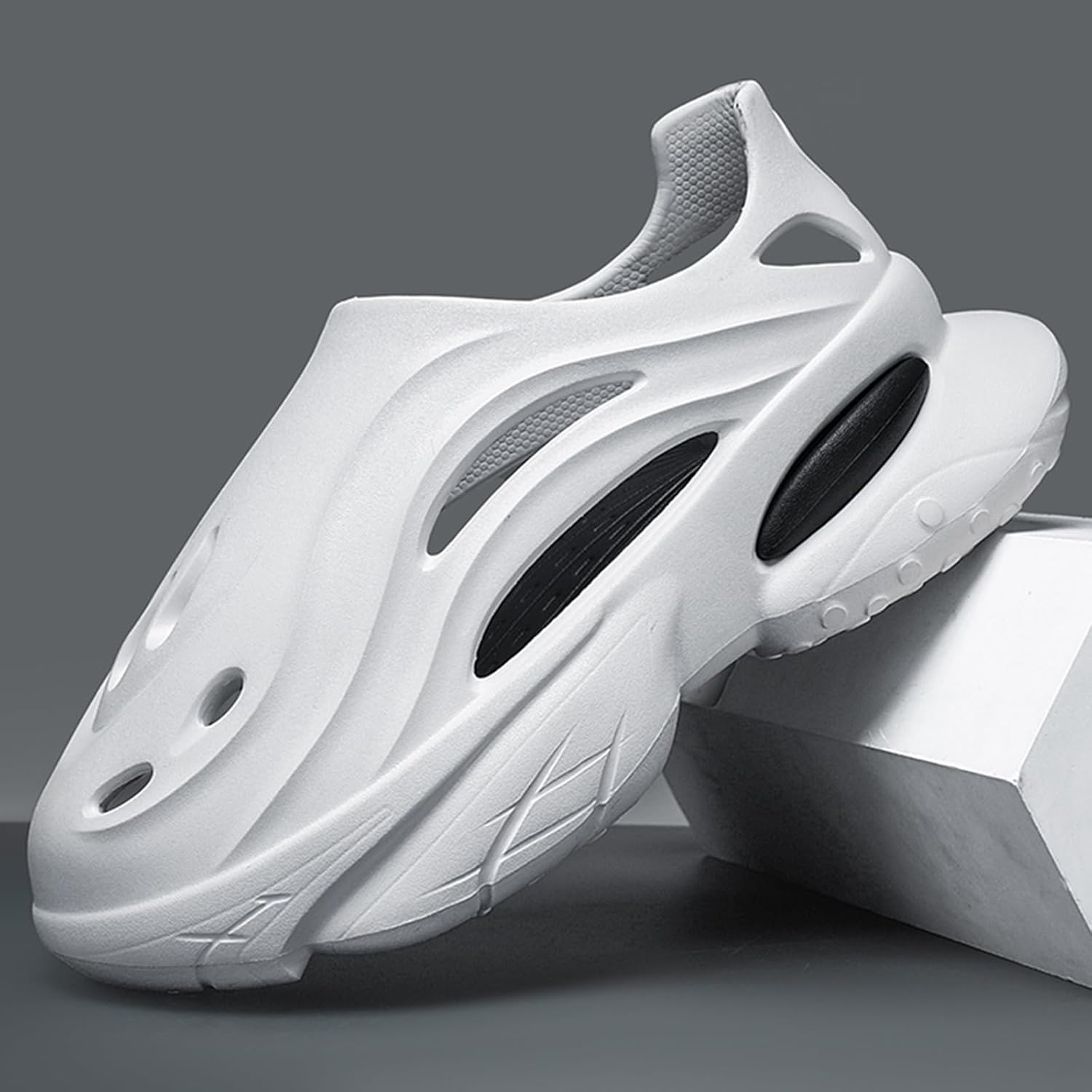 Мужские кроссовки Foam Runner с толстой подошвой из EVA, с вырезами, легкие, слипоны, для ходьбы, дышащие, мягкие пляжные сандалии Inkuil, белый — фото 2