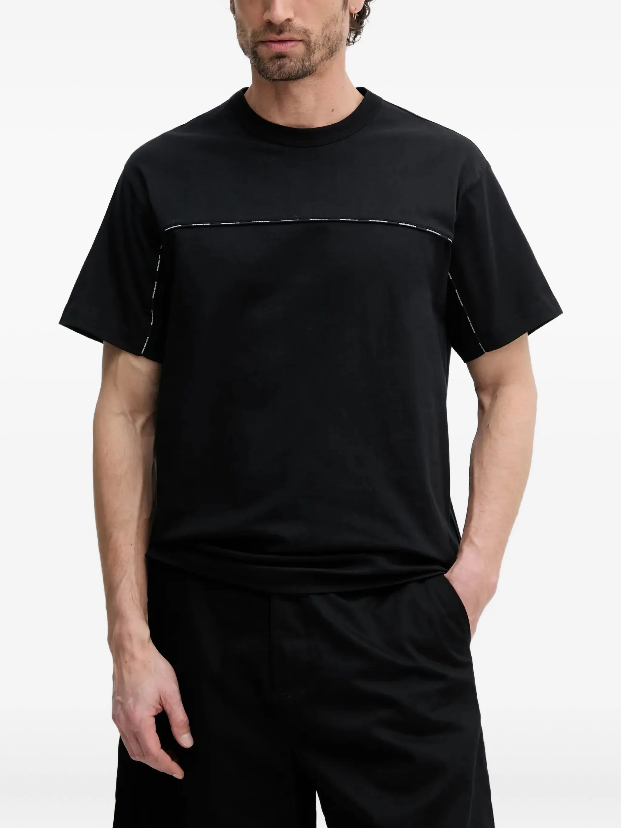 

Футболка с контрастной строчкой Versace Jeans Couture, черный