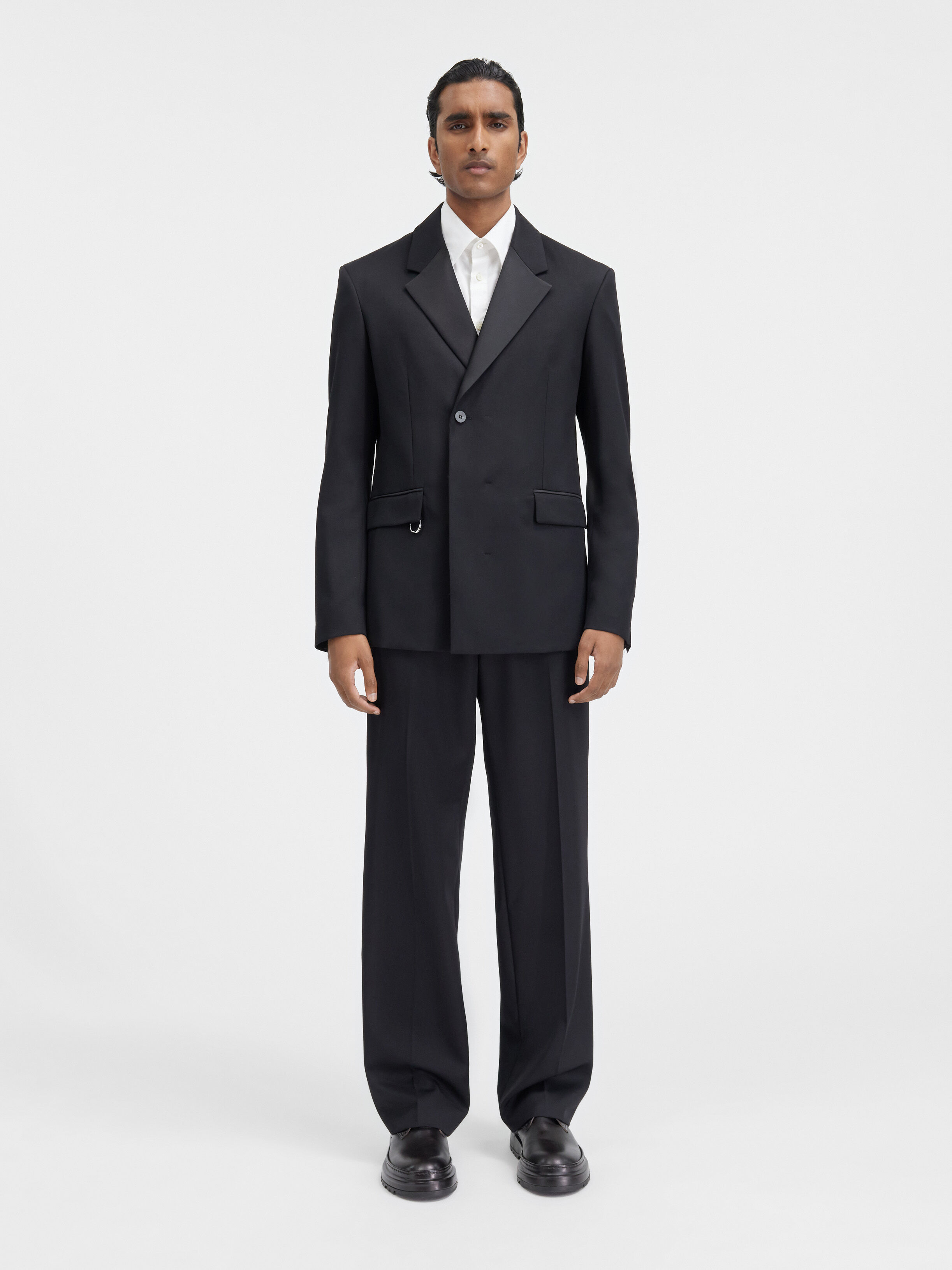 

Двубортный пиджак-смокинг JACQUEMUS The Melo Tuxedo jacket, черный