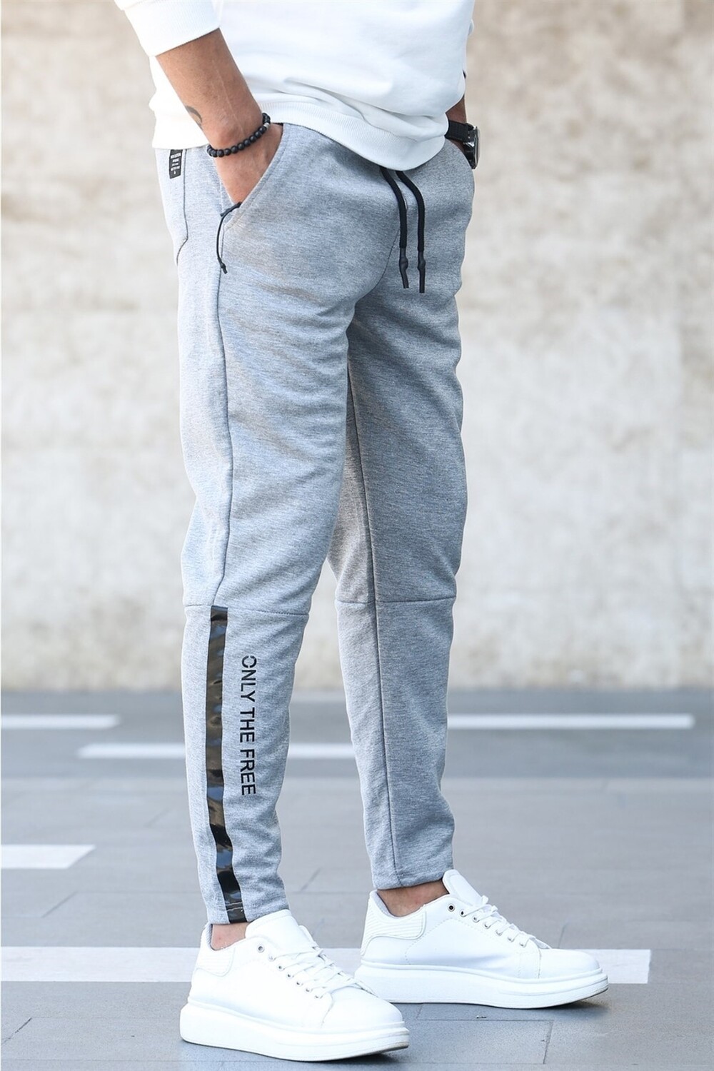 

Спортивный костюм Madmext, серый