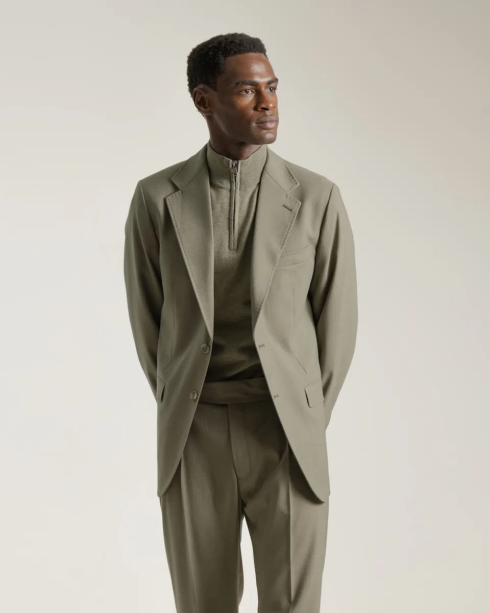 

Мужской пиджак зеленого цвета, приталенного кроя PuroEgo