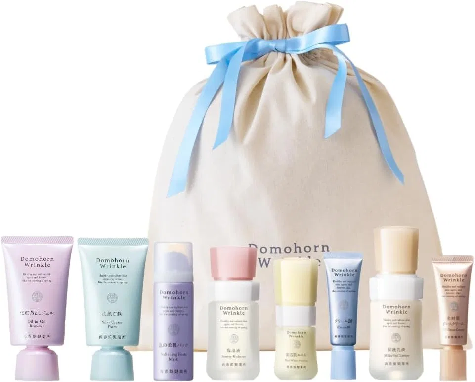 Набор для ухода за кожей Domohorn Wrinkle Half Set 8 предметов Saishunkan Pharmaceutical Co., Ltd.