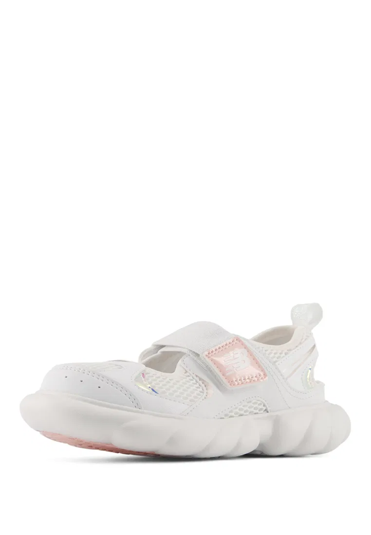 Кроссовки детские Lifestyle, модель 230 New Balance, белый/мультиколор — фото 2