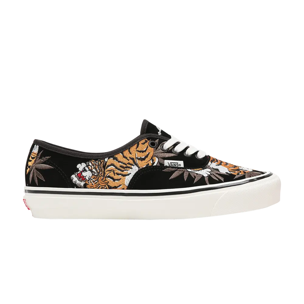 

Кроссовки Authentic 44 DX Vans, черный