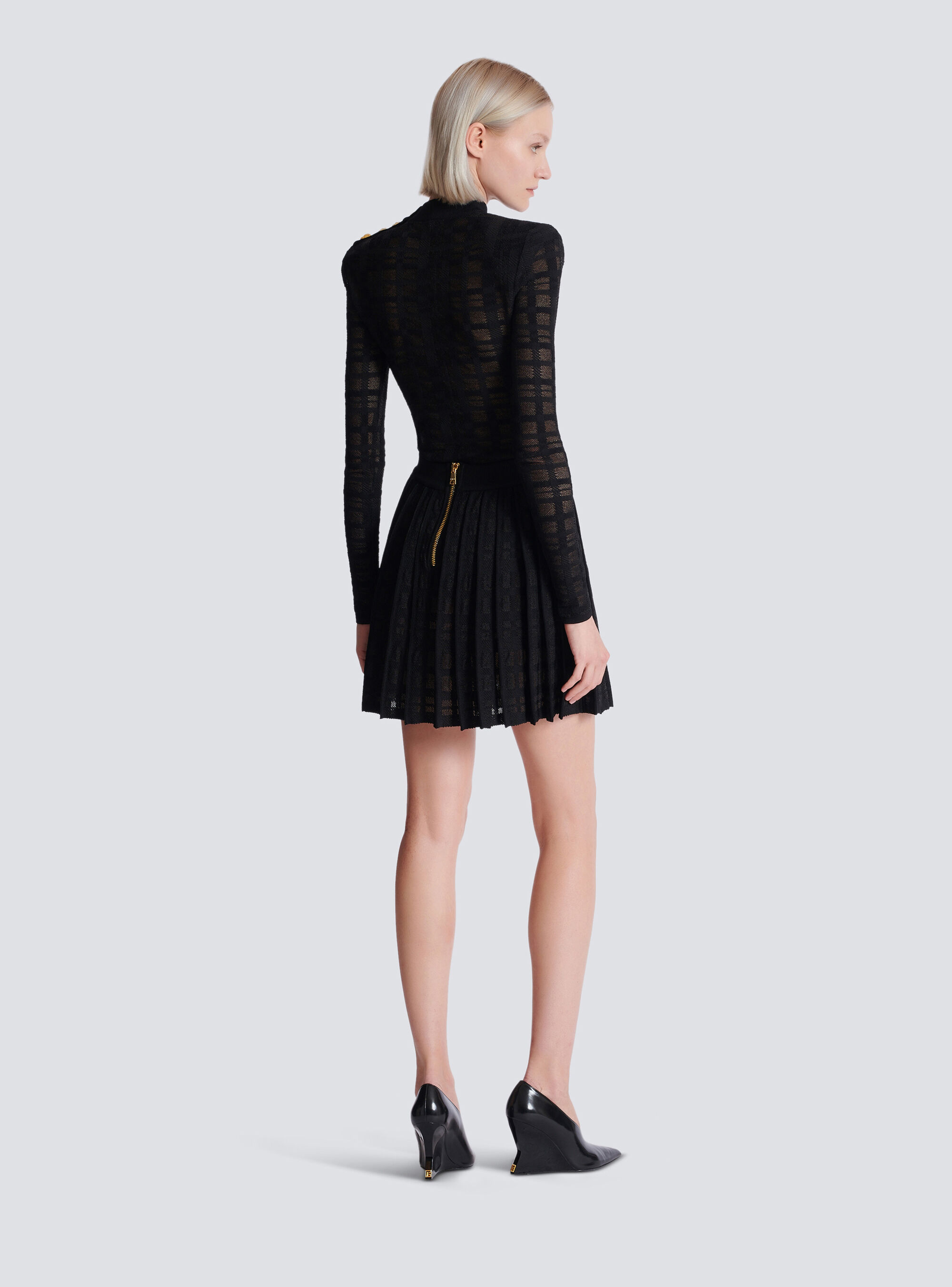 Короткая плиссированная юбка из трикотажа в клетку Balmain, черный — фото 4