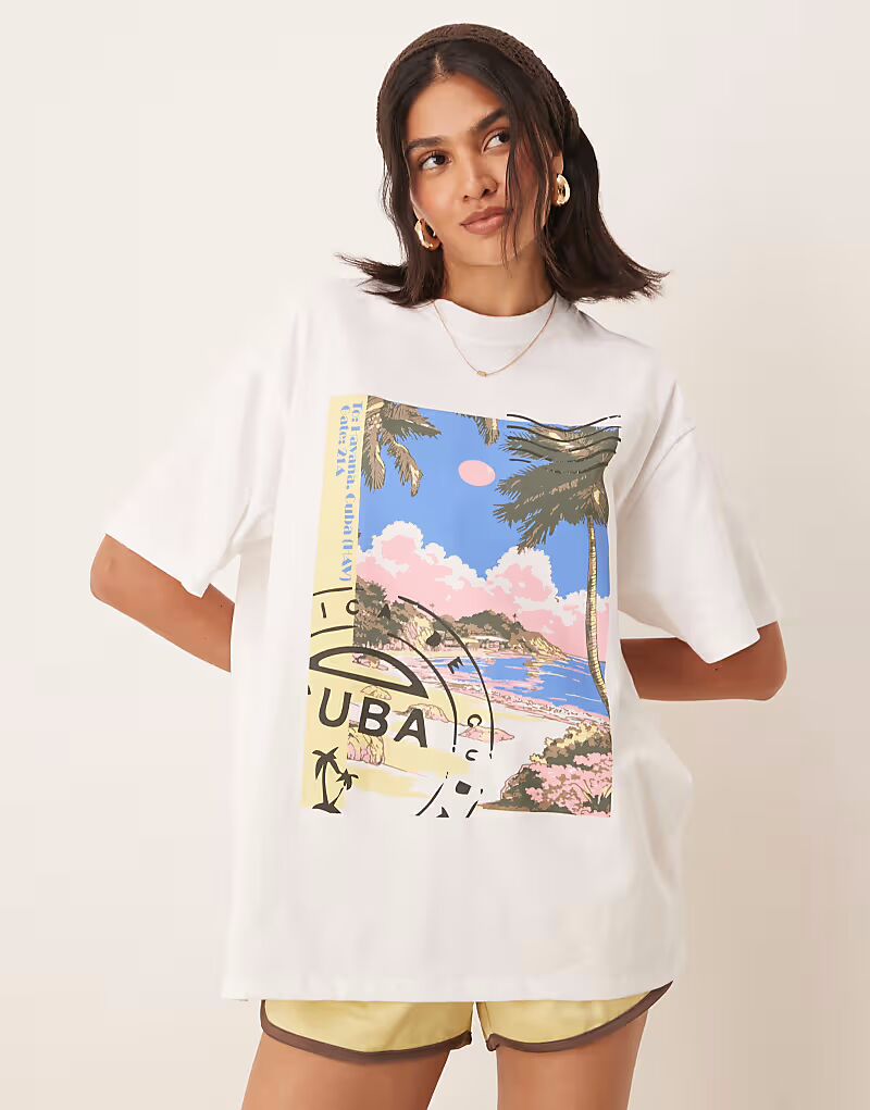 

Футболка свободного кроя ASOS DESIGN с изображением Кубы белого цвета