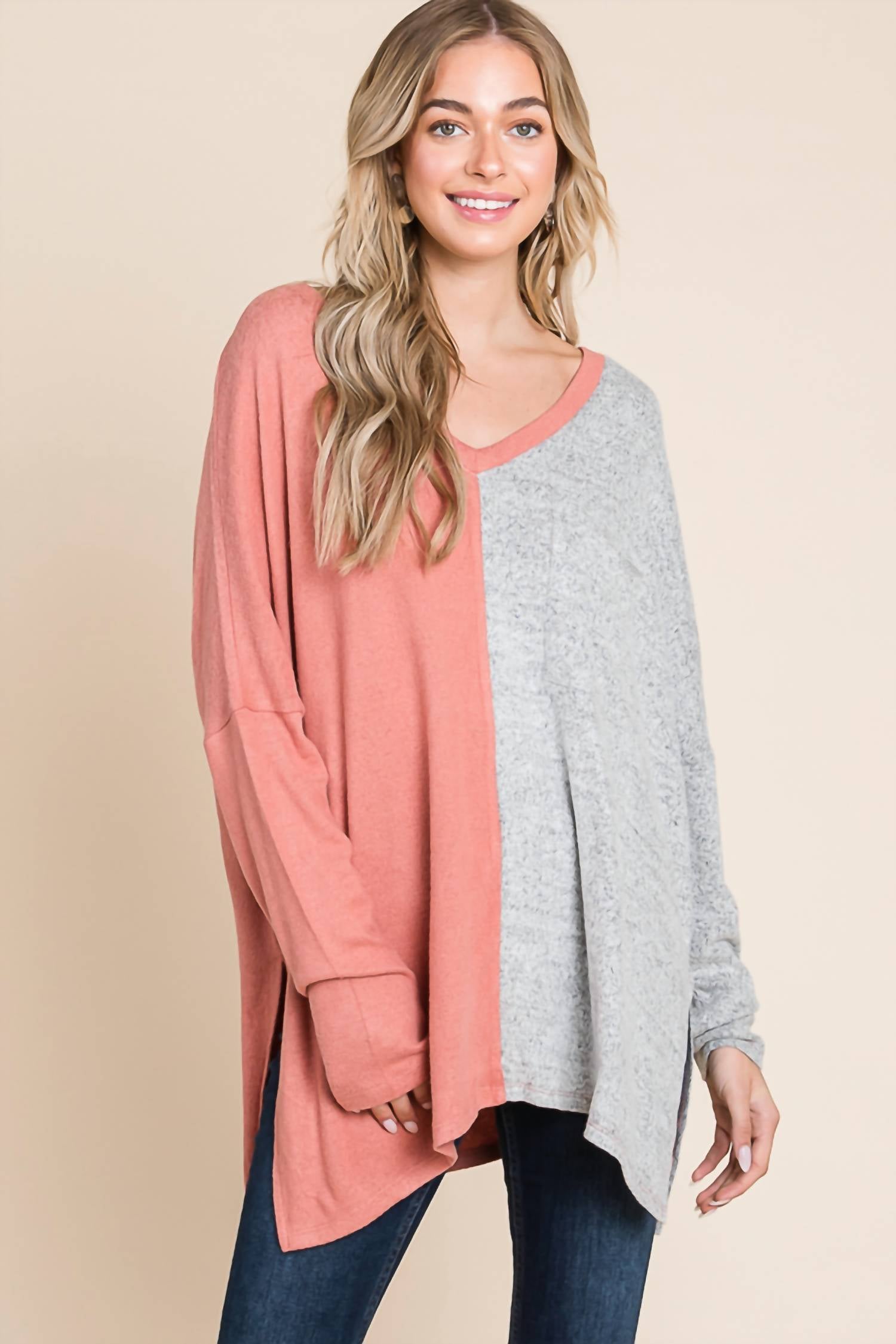 

Двухцветный свитер в комбинации Aged Rose Culture Code