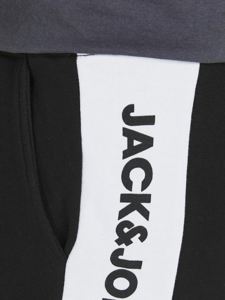 

Мужские шорты черного цвета Jack & Jones