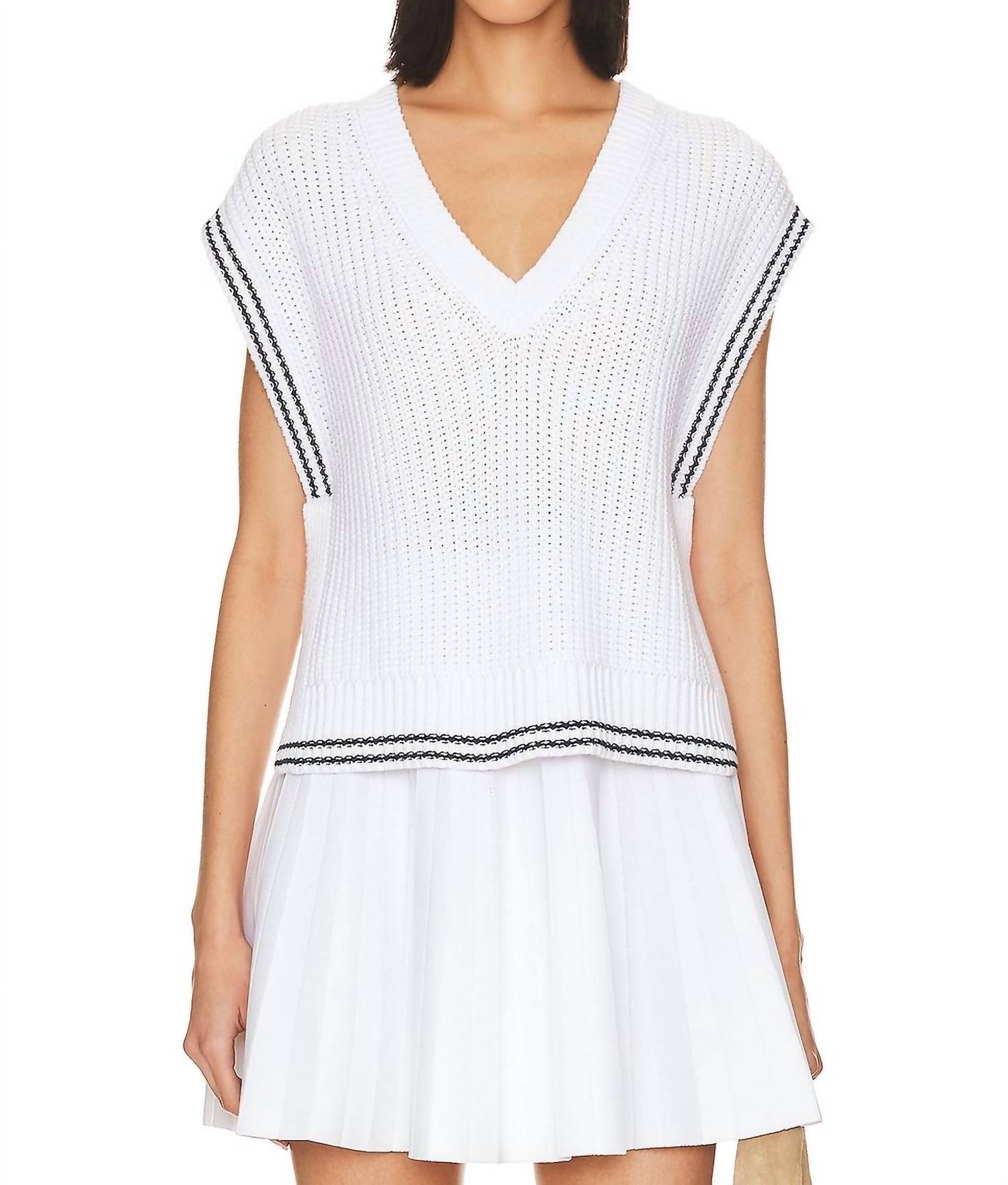 

Жилет-свитер Lizzie Cable Varsity Vest в цвете Bleach White Multi 525 America