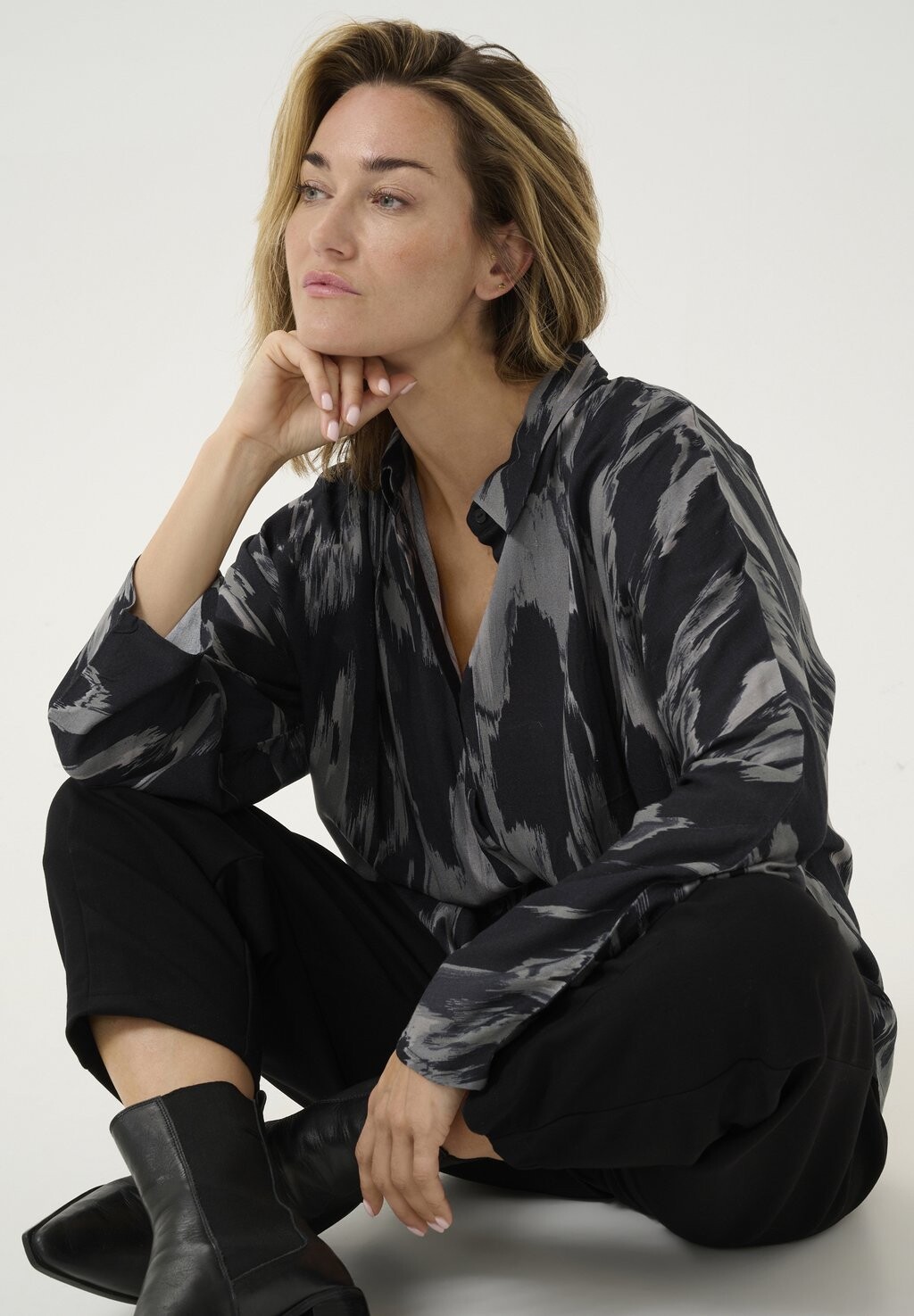 

Блуза BATWING SLEEVES Kaffe, черный