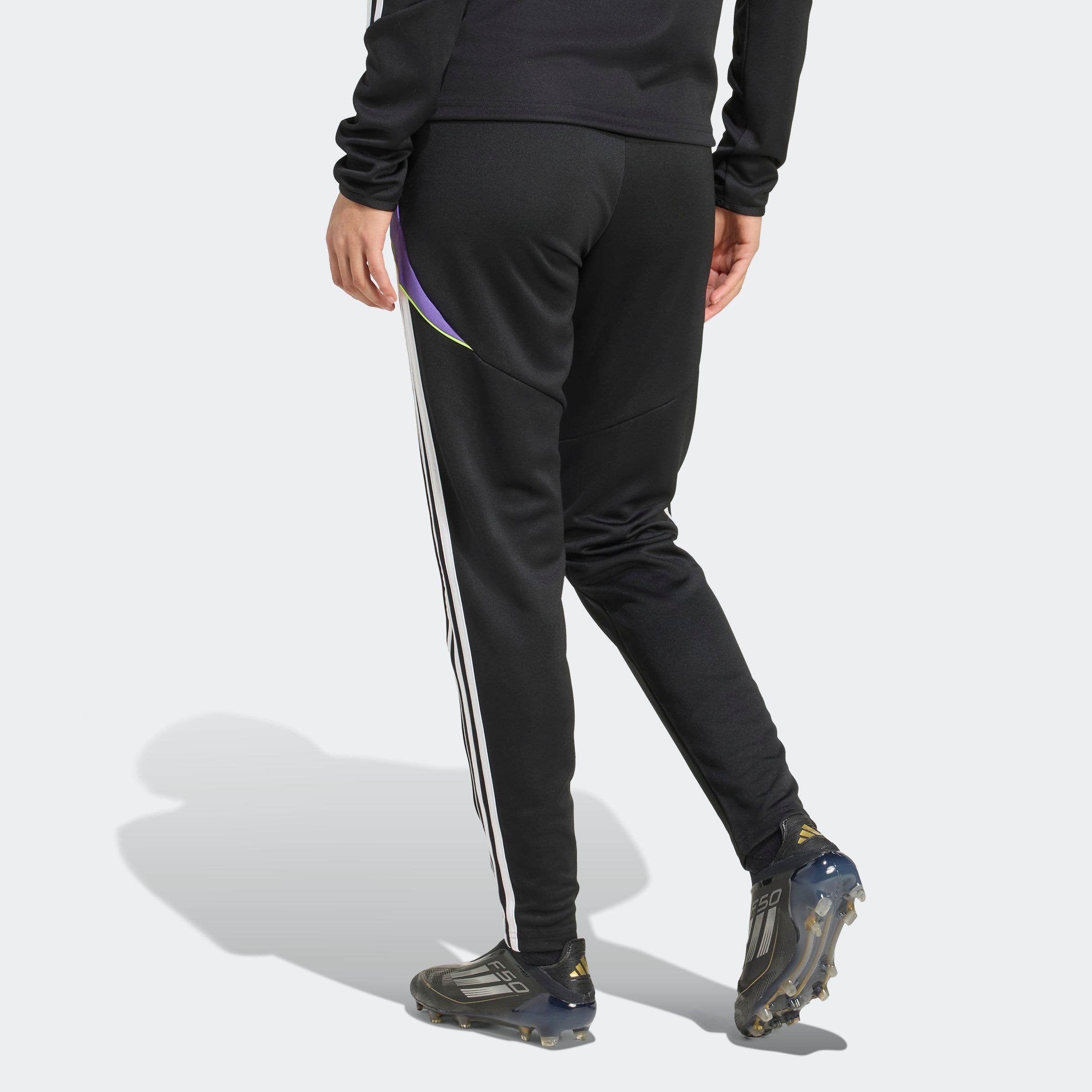 Adidas Performance Узкие спортивные шорты 'Tiro 24' черного цвета — фото 4