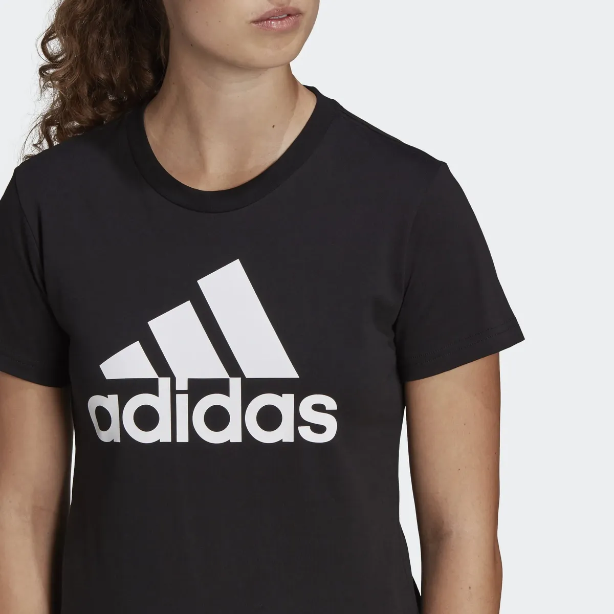 Футболка Adidas Sportswear "LOUNGEWEAR ESSENTIALS LOGO", белый — фото 4