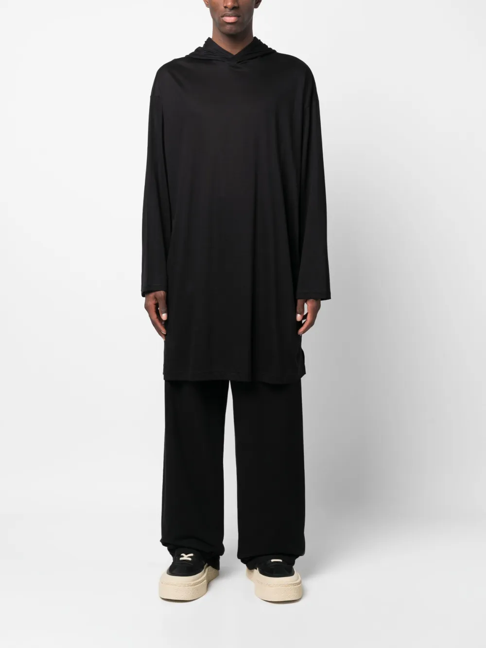 Длинная футболка с графичным принтом и капюшоном Yohji Yamamoto, черный — фото 4