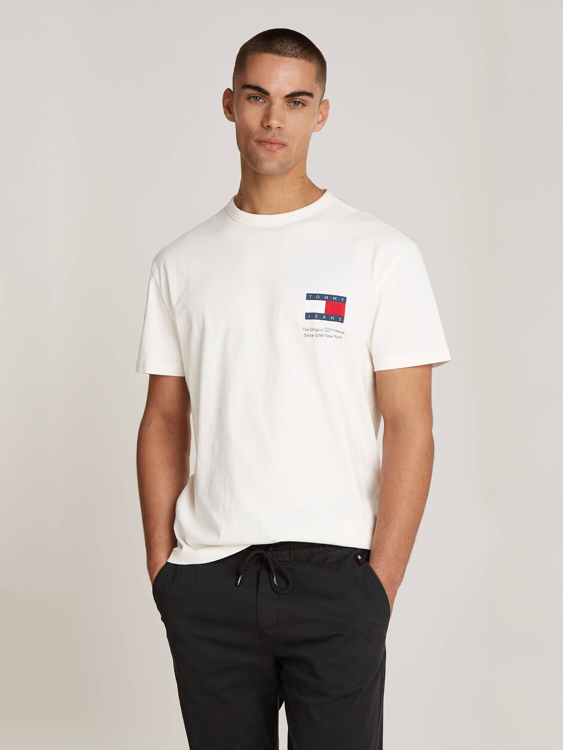 

Футболка Tommy Jeans Regular Fit, белый