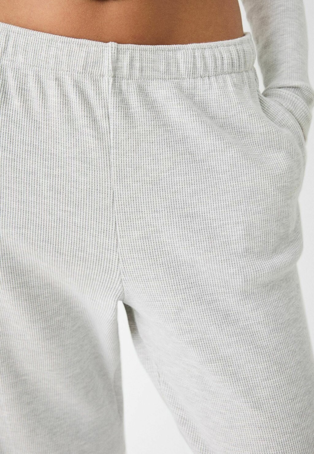 

Спортивные брюки WAFFLE Bershka, пестрый серый