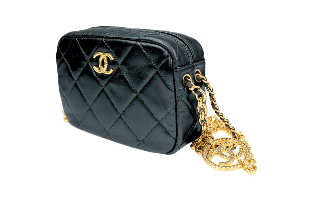 CHANEL Фотосумка из коровьей кожи и золотистого металла, мини-женская наплечная сумка, кроссбоди черная — фото 2