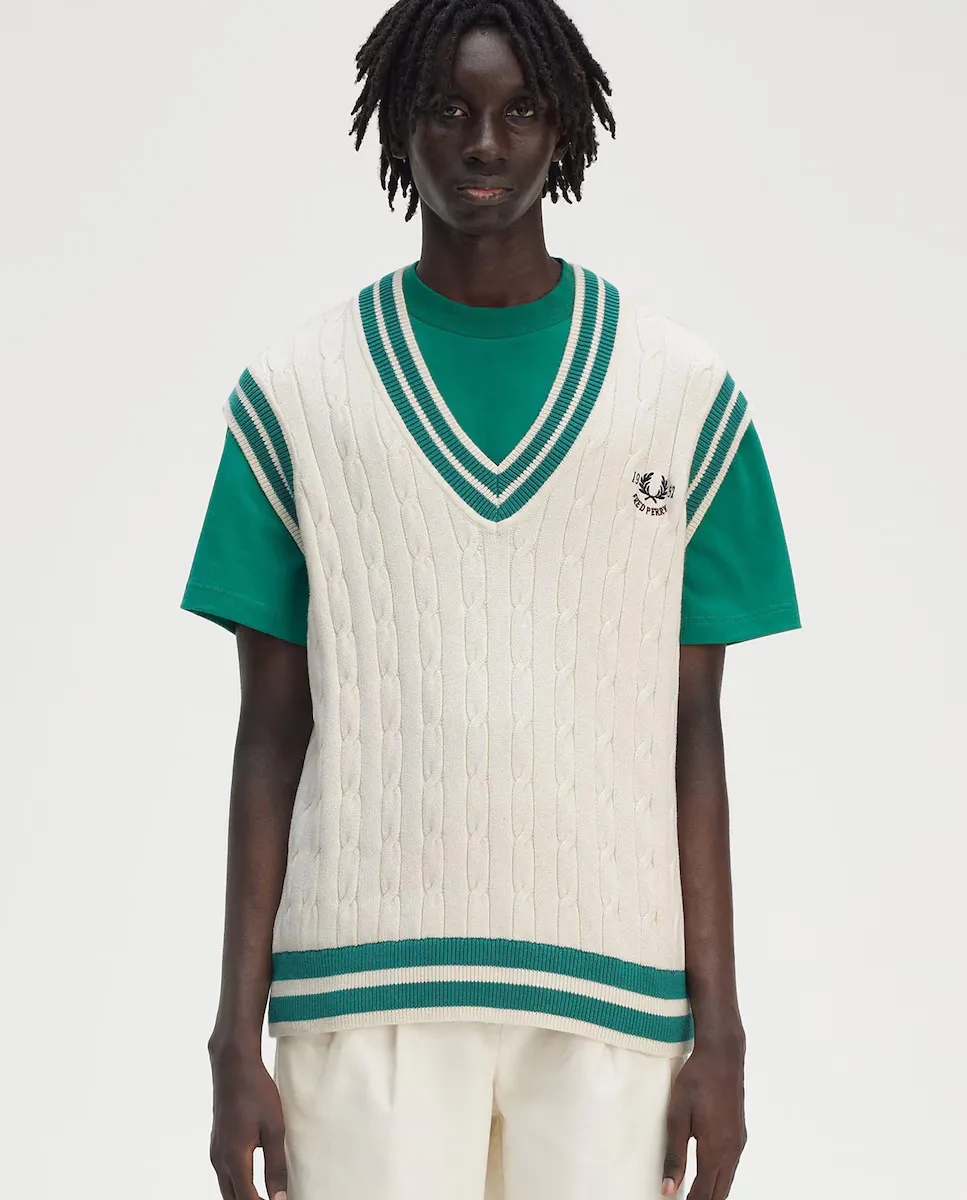 

Мужской жилет с V-образным вырезом Fred Perry, цвет Crudo