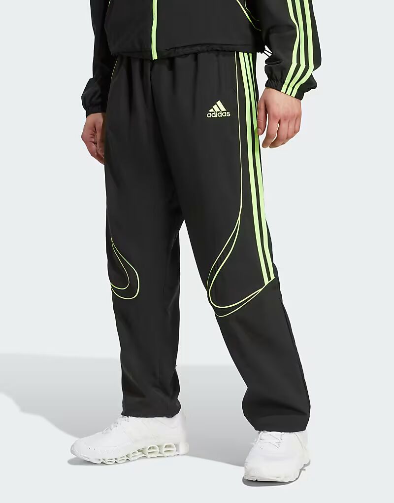 

Черные/зеленые спортивные брюки Adidas Originals Teamgeist adicolor