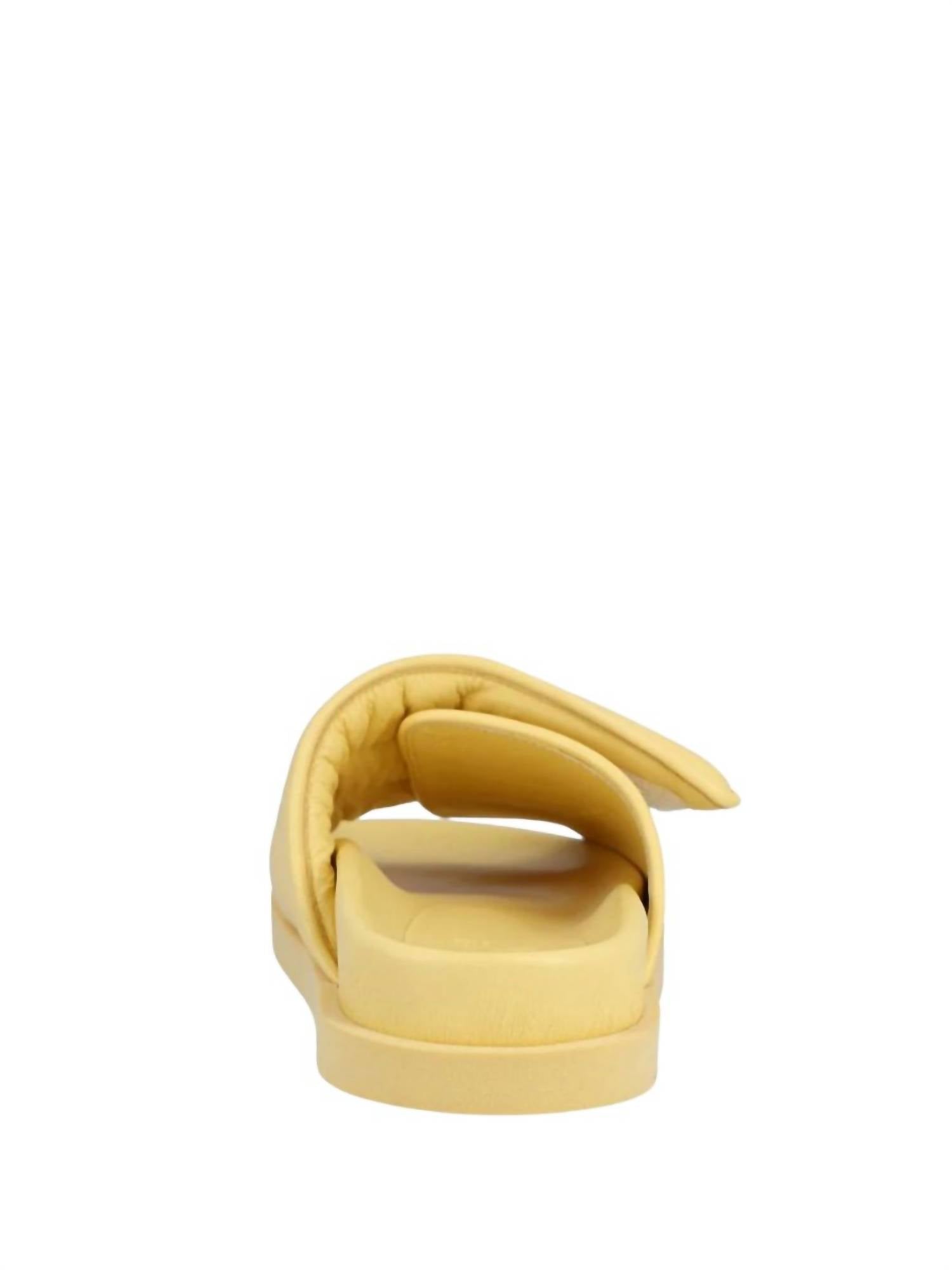 Женские кожаные шлепанцы Gia 3 с мягкой стелькой в цвете butter GIA BORGHINI, Butter — фото 3