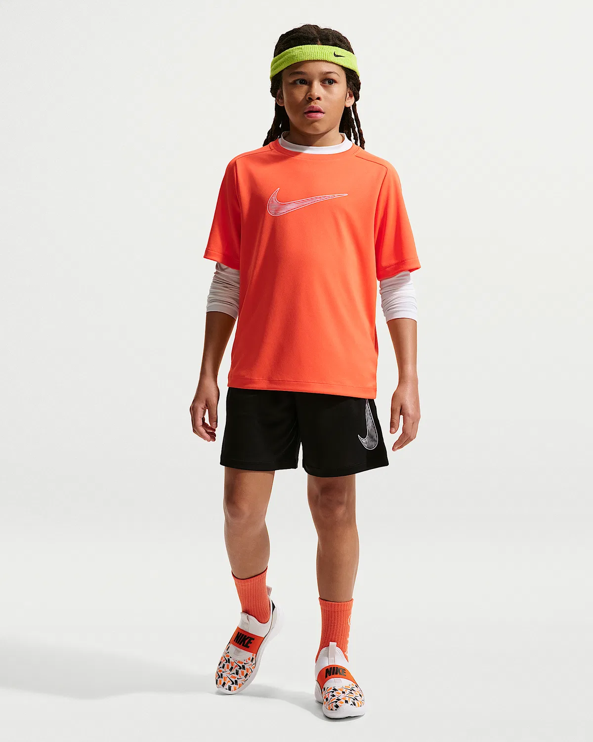 Большой детский (мальчиковый) Dri-FIT тренировочный топ с коротким рукавом Nike Multi, Turf Orange/White — фото 4